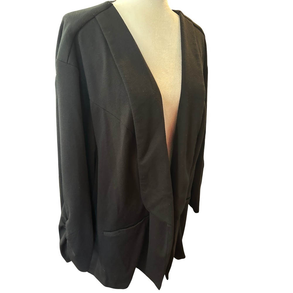 Torrid Women's Size 5 Black Open‎ Front Knit Cardigan Blazer Plus Size